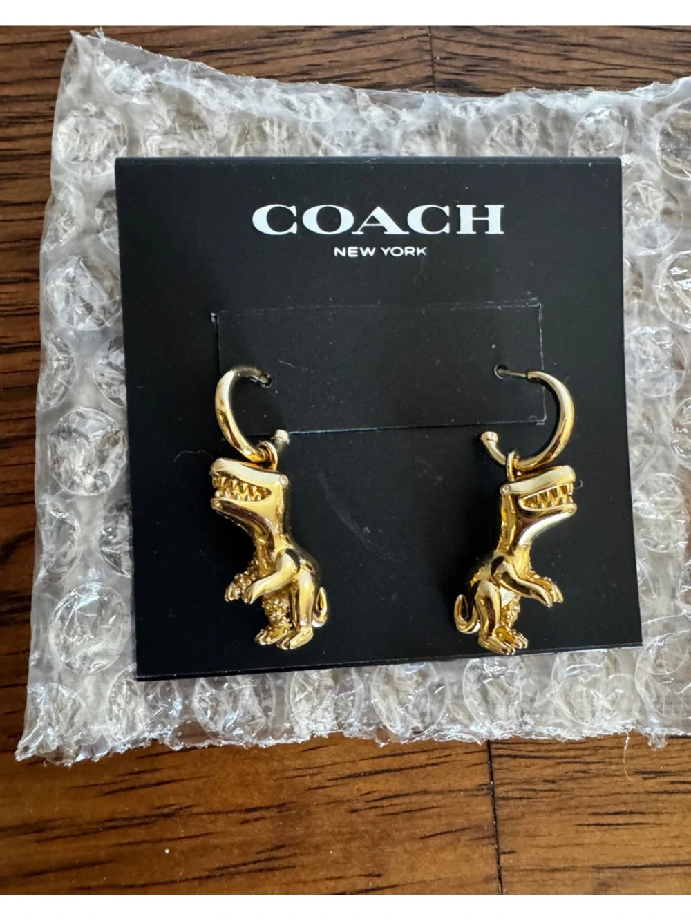 NWT Coach Rexy Huggie Pave Earrings with Coach Gift Box and Charm Bag. - Picture 2 of 4